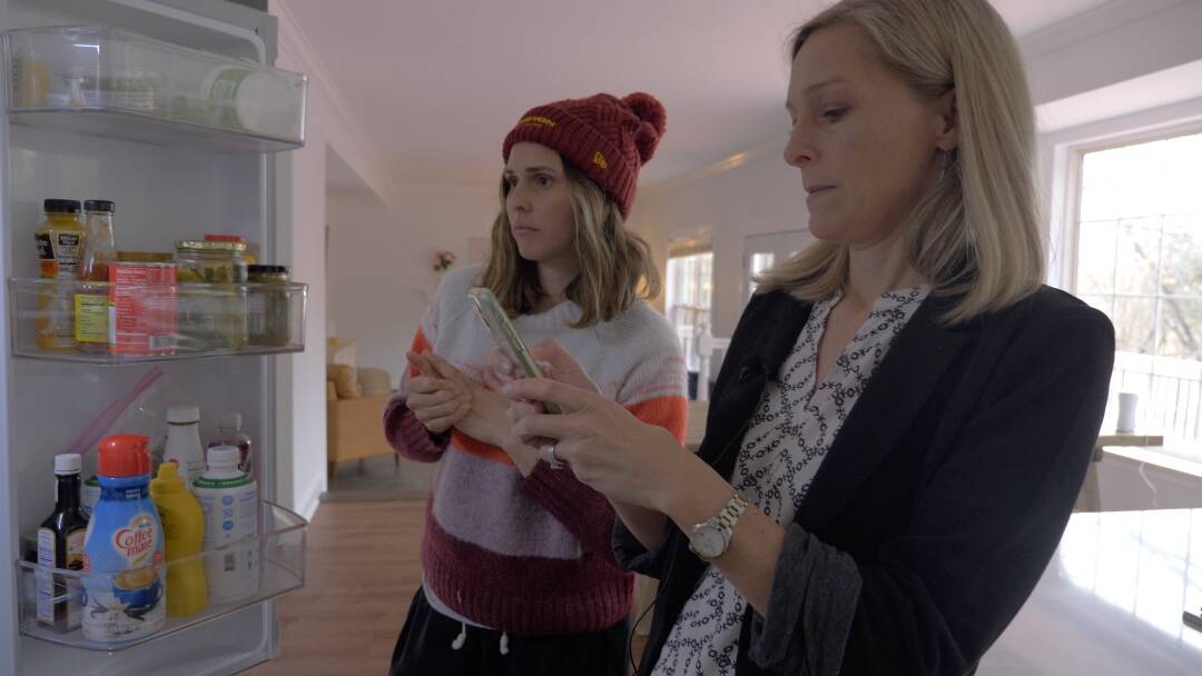 mom and Beth looking in the fridge